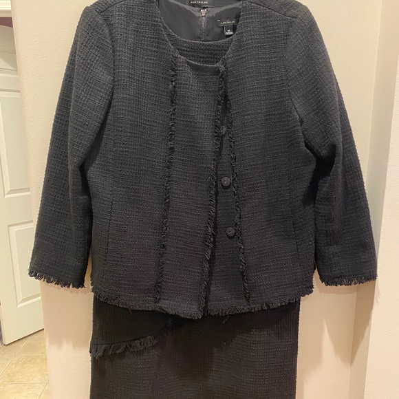 Ann Taylor Dresses & Skirts - Ann Taylor 2 piece dress and coat with fringe